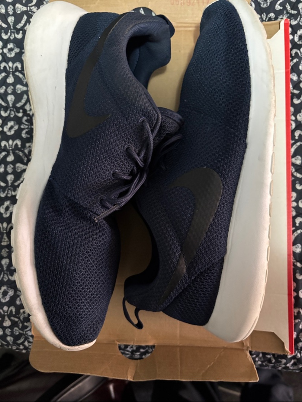 Nike Roshe navy blue with black Nike check NO BOX